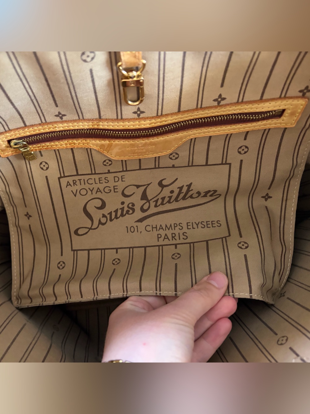 Louis Vuitton Monogram Neverfull Tote, MM - Picture 8 of 16